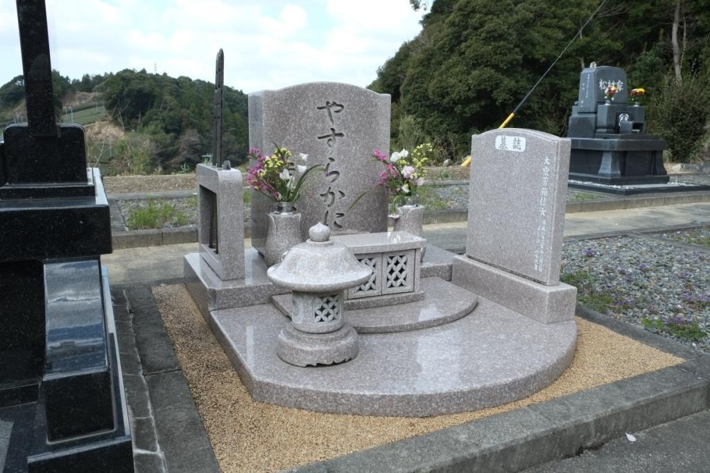 お墓